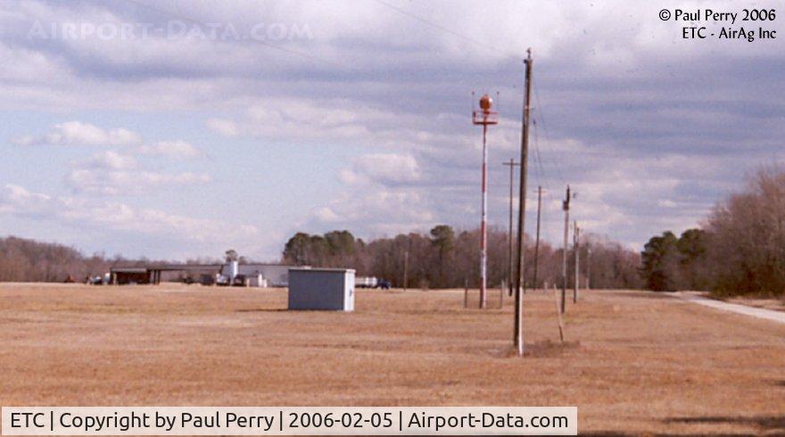 Tarboro-edgecombe Airport (ETC) - A view of the Air Ag Incorporated facilities
