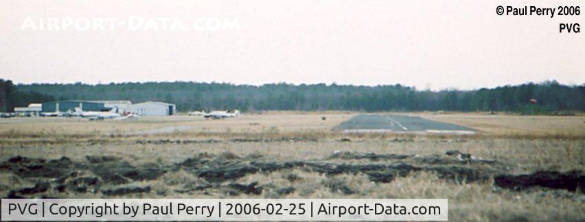 Hampton Roads Executive Airport (PVG) - Looking down Runway 28