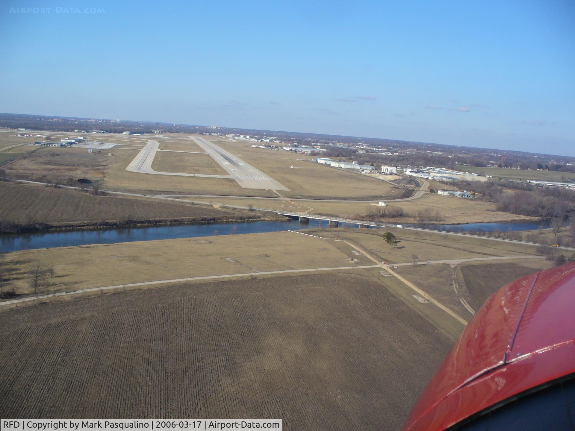 Chicago/rockford International Airport (RFD) - Turning final Runway 1
