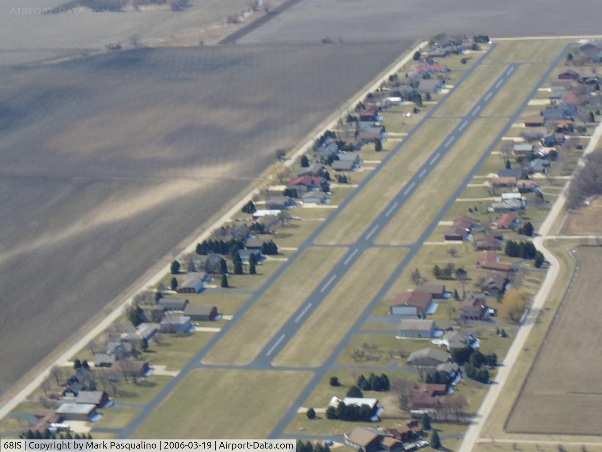 Casa De Aero Park Airport (68IS) - Casa de Aero