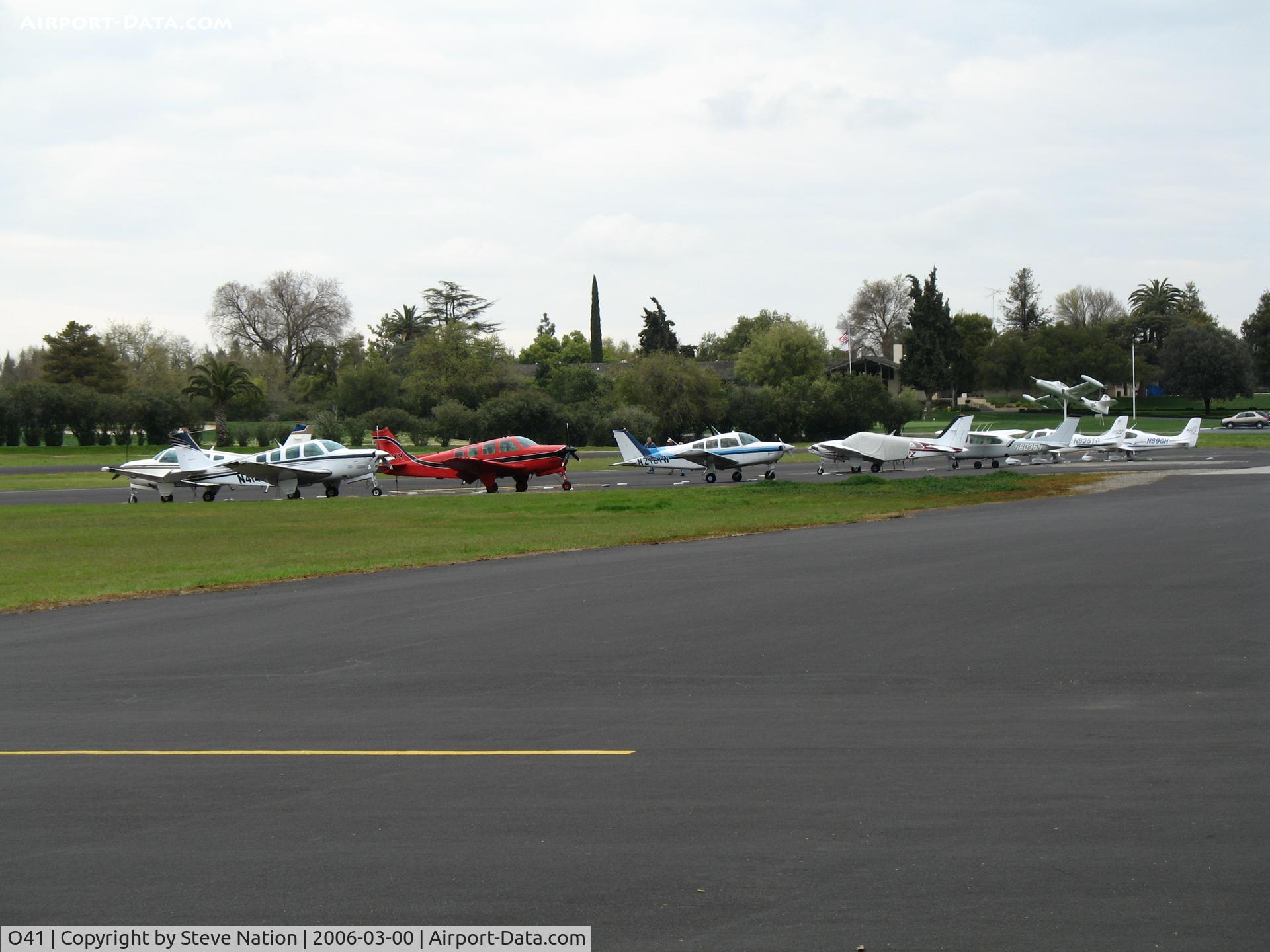 Watts-woodland Airport (O41) - Woodland Aviation Maintenance Ramp -- Bonanzas, Debonaires and Cirrus SR22