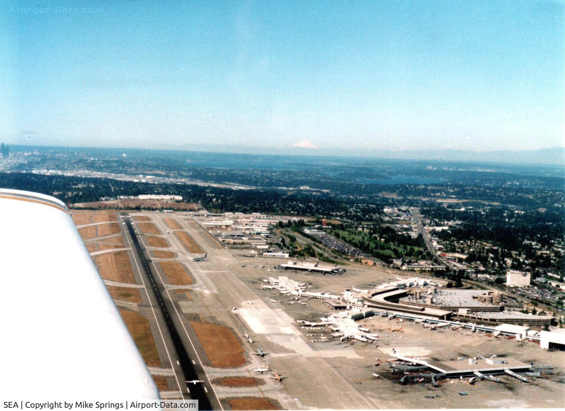 Seattle-tacoma International Airport (SEA) - summer of 97 or so