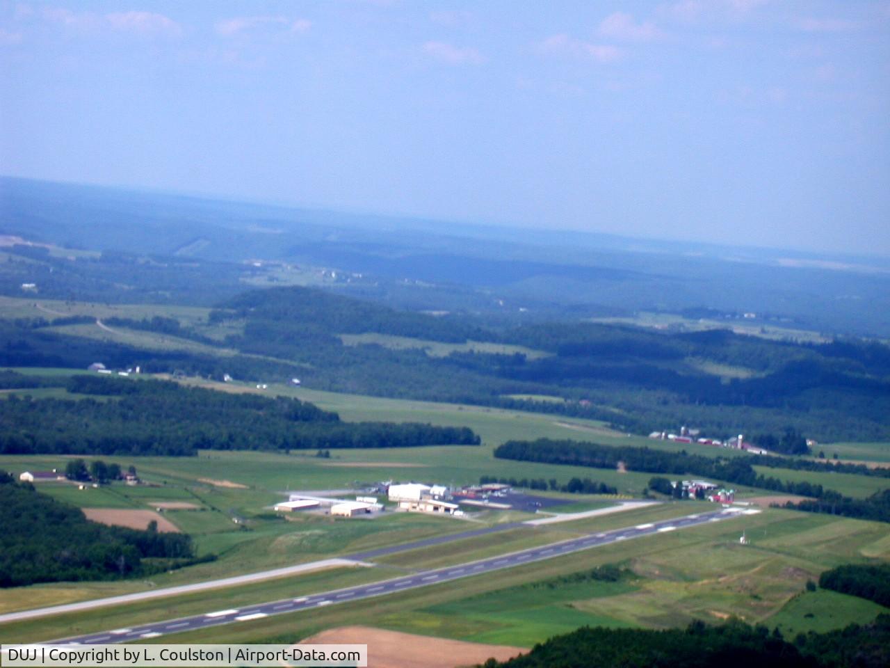 Dubois Regional Airport (DUJ) - Dubois, departing to south in C172