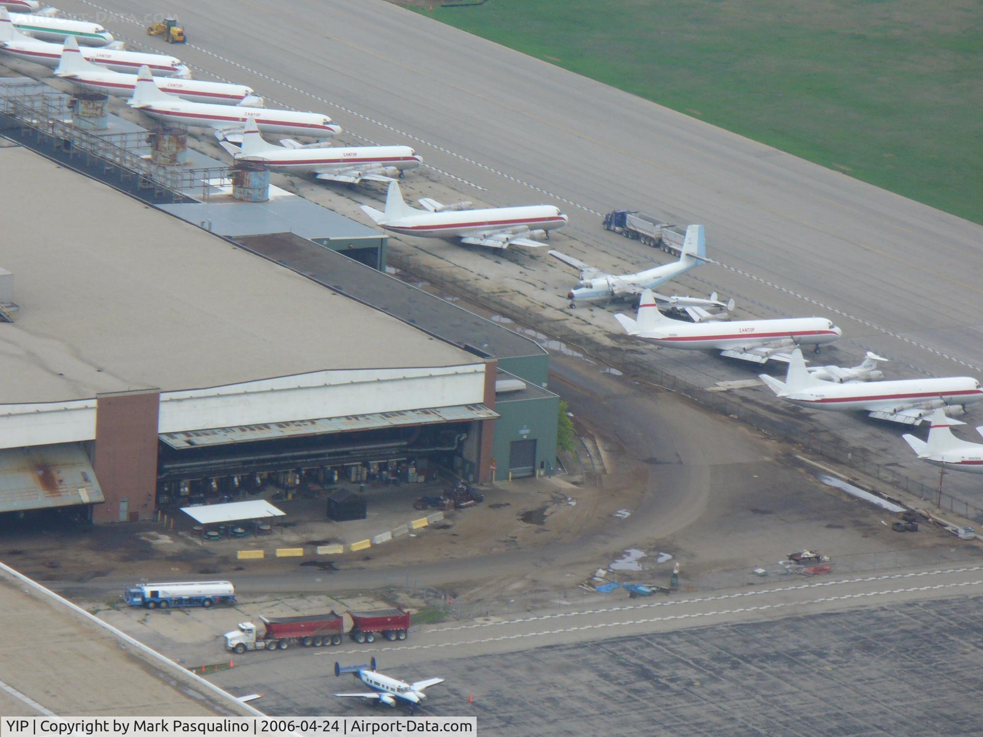Willow Run Airport (YIP) - West Ramp
