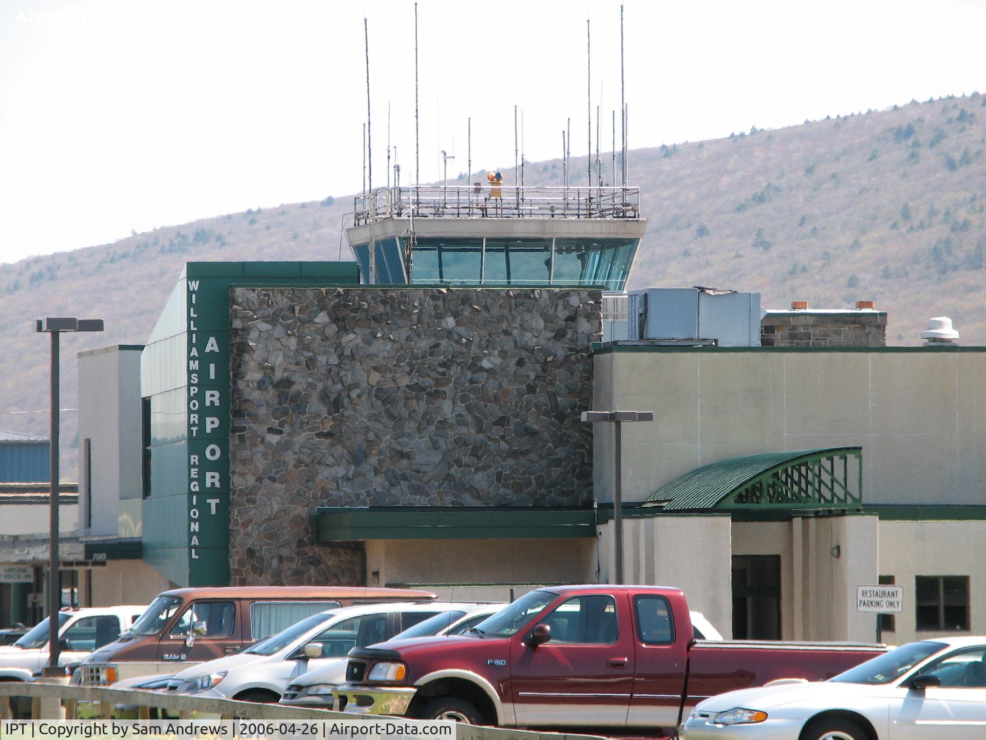 Williamsport Regional Airport (IPT) - Terminal entrance