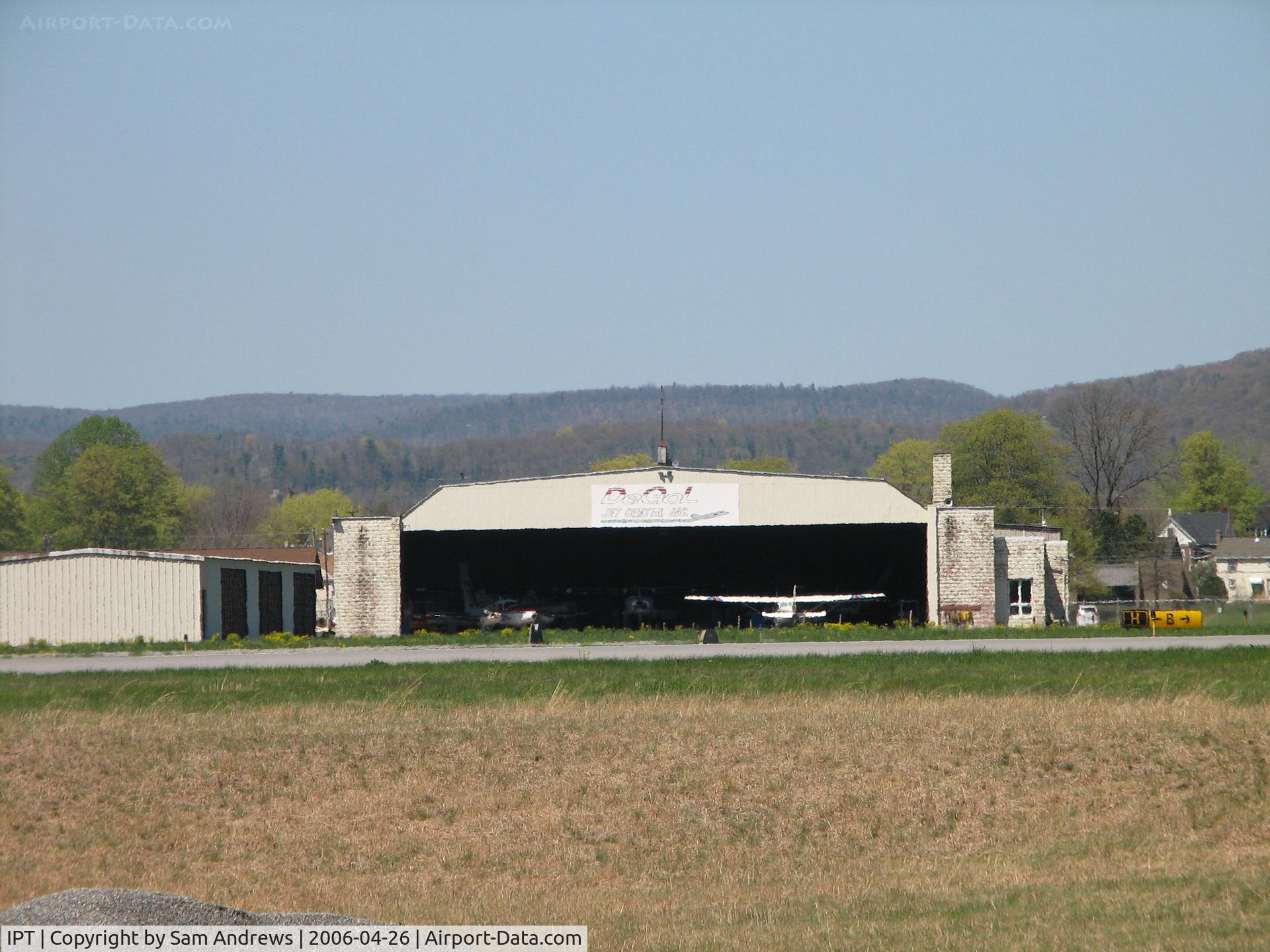 Williamsport Regional Airport (IPT) - GA Hangar