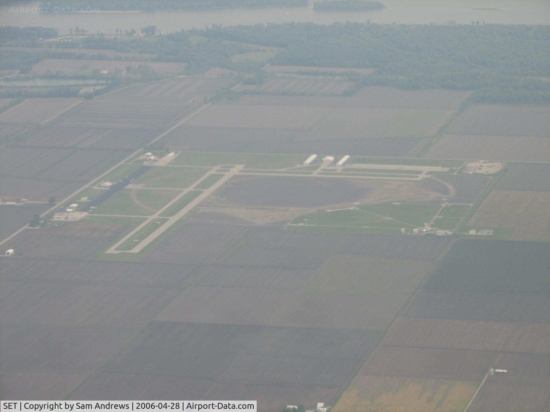St Charles County Smartt Airport (SET) - St Charles Co Smartt - SET on approach to STL