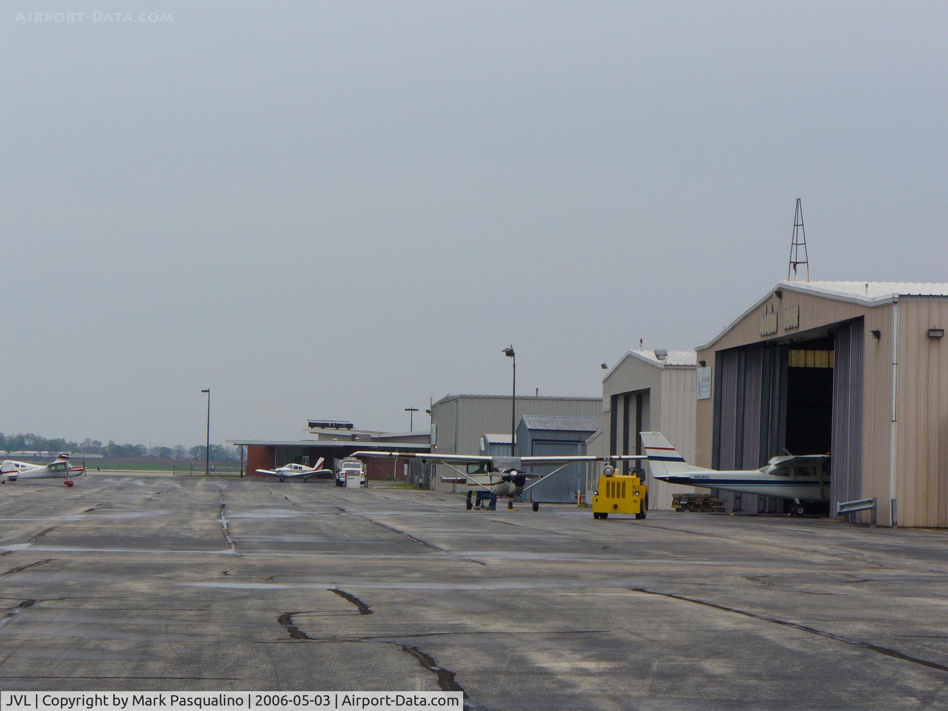 Southern Wisconsin Regional Airport (JVL) - Ramp