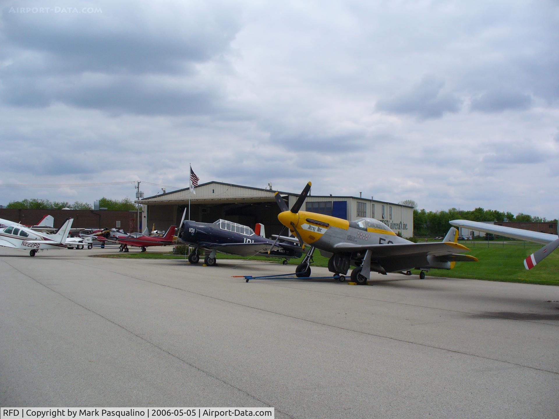 Chicago/rockford International Airport (RFD) - Courtesy Aircraft