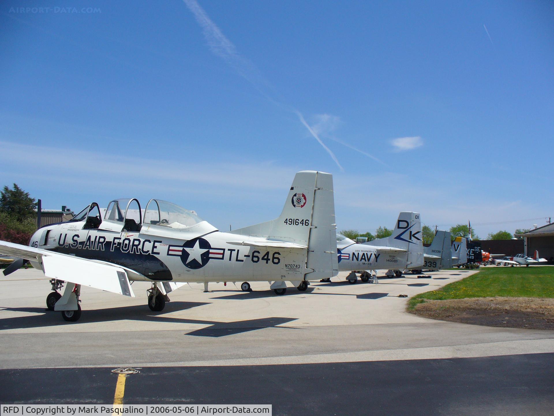 Chicago/rockford International Airport (RFD) - Courtesy Aircraft Ramp