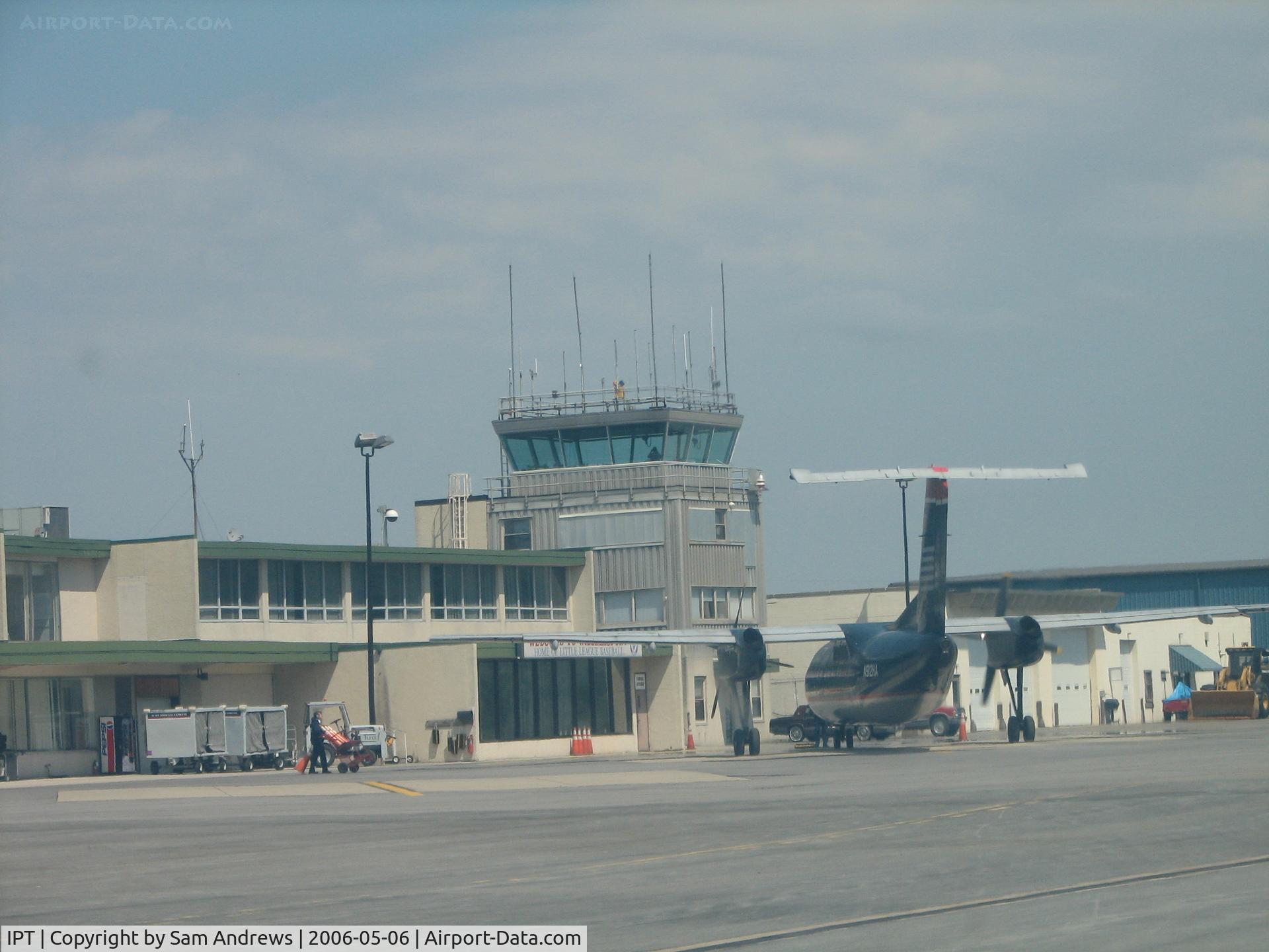 Williamsport Regional Airport (IPT) - Taxiing out to Rwy 30 we had to hold short of the runway before we crossed for the dash-8 to land