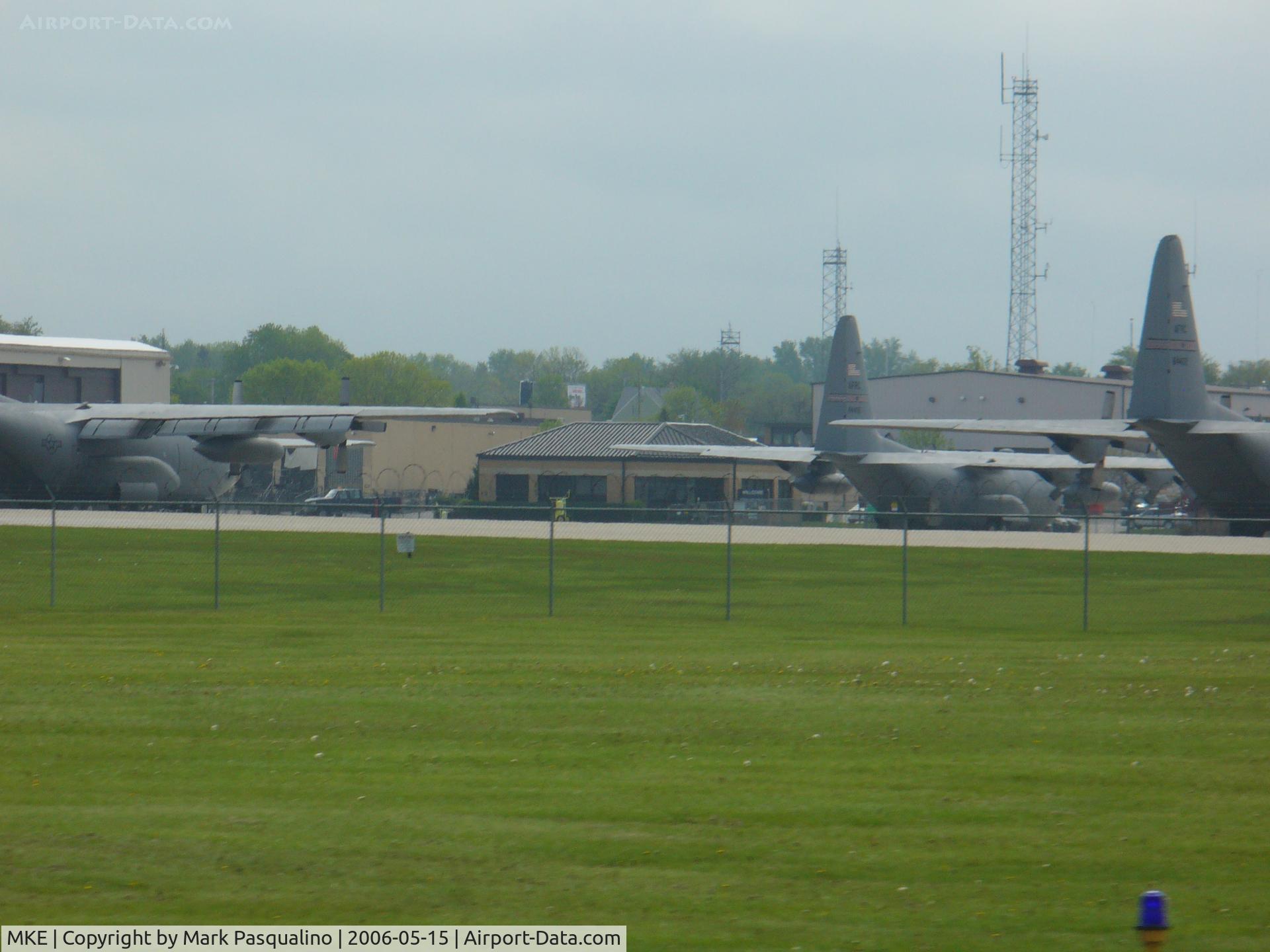 General Mitchell International Airport (MKE) - C-130 flight line