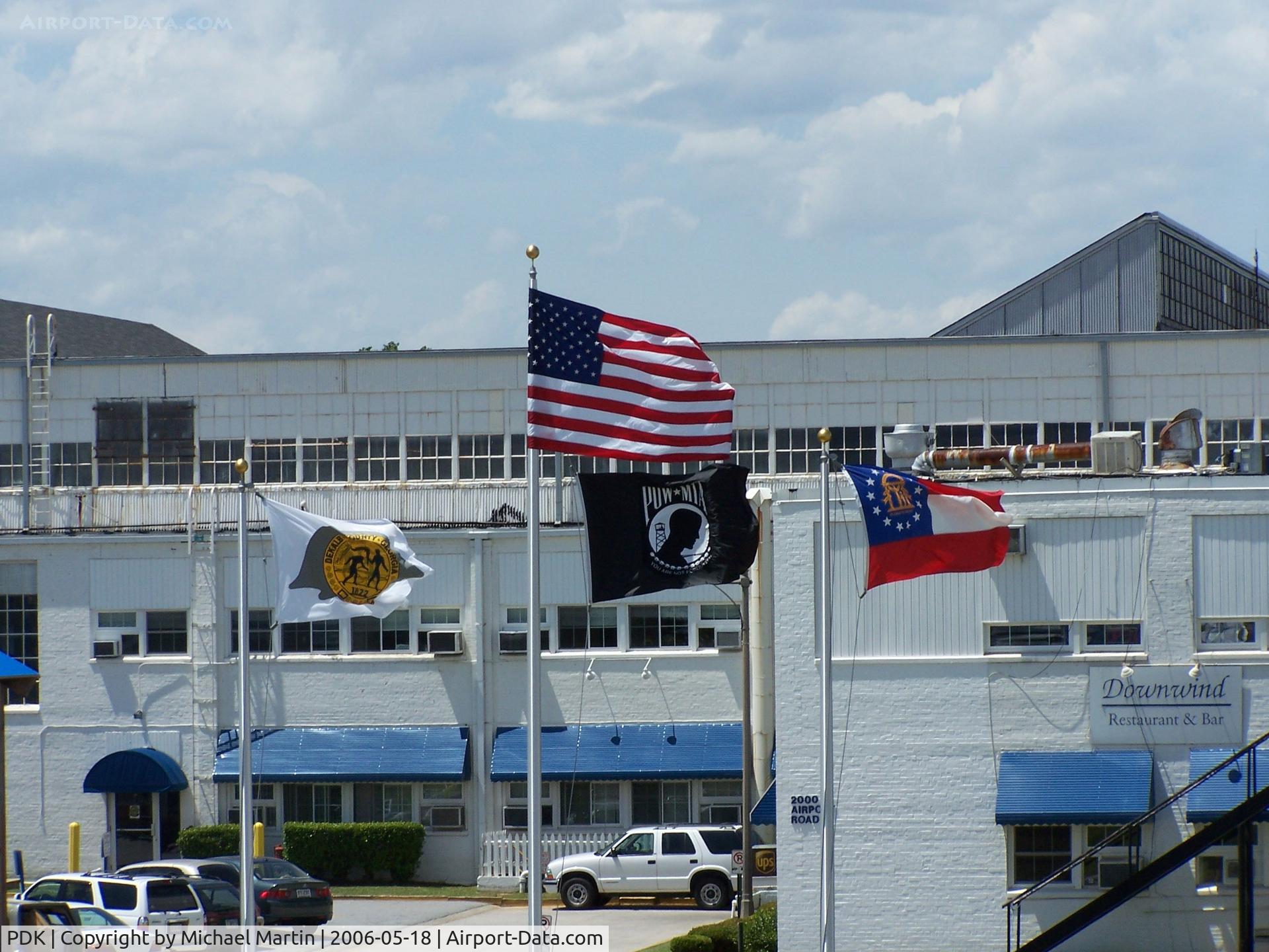 Dekalb-peachtree Airport (PDK) - Winds 2-4-0 at 20 with Windsheer +/- 15!