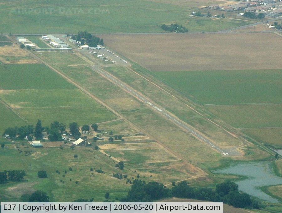 Flying J Ranch Airport (E37) - Elk Grove from the SE