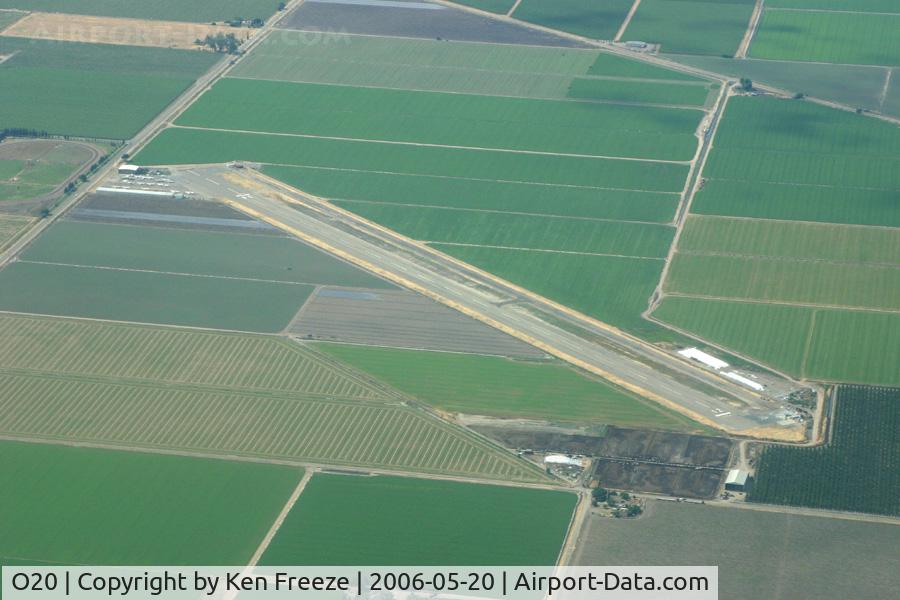 Kingdon Airpark Airport (O20) - Kingdon from the NW