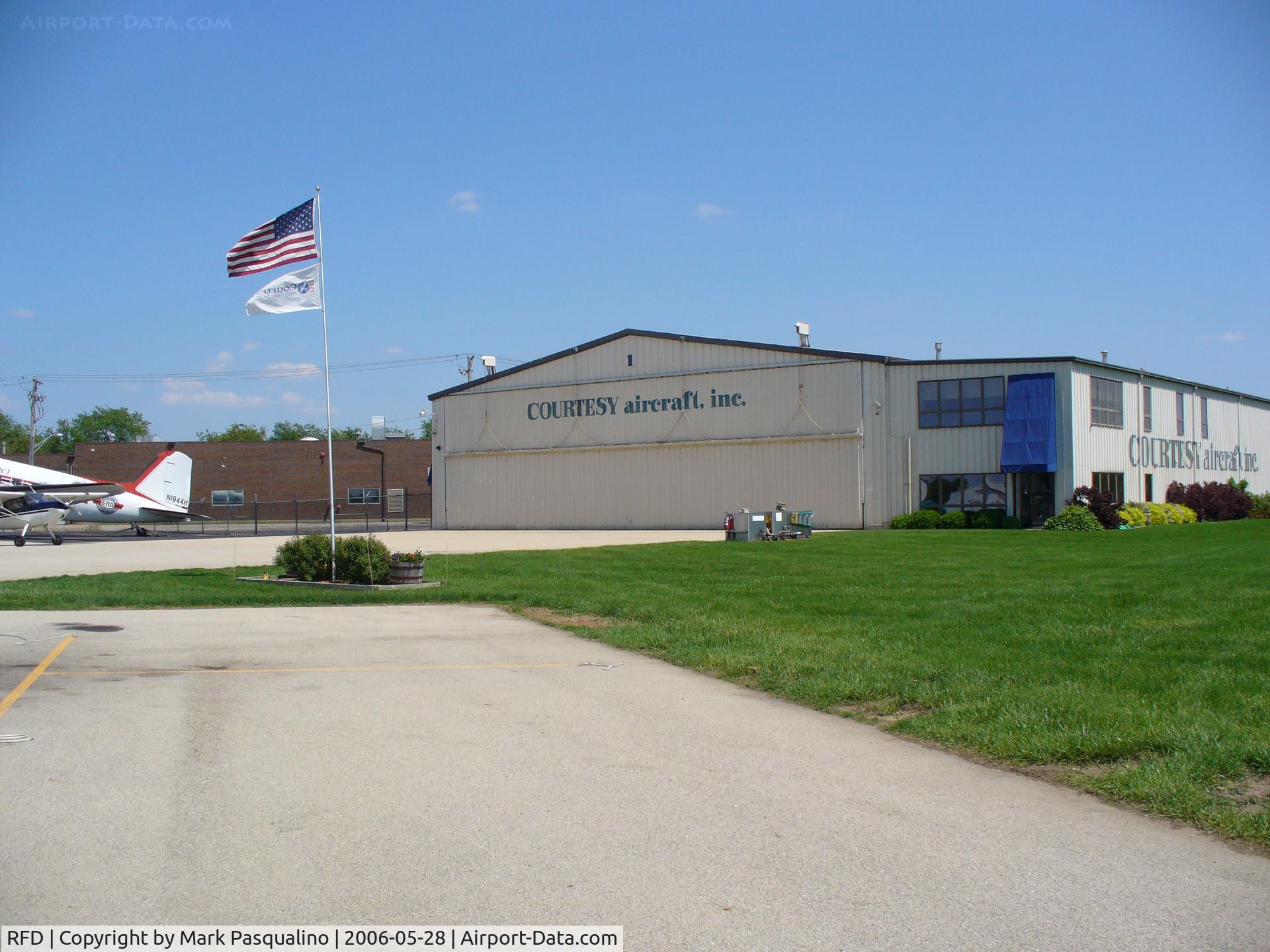 Chicago/rockford International Airport (RFD) - Courtesy Aircraft