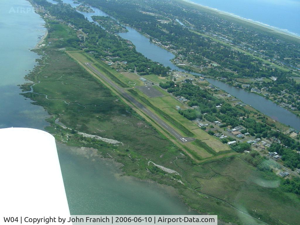 Ocean Shores Municipal Airport (W04) - Very rough not flat hard on stif gear cross winds but fun if you are up to it!