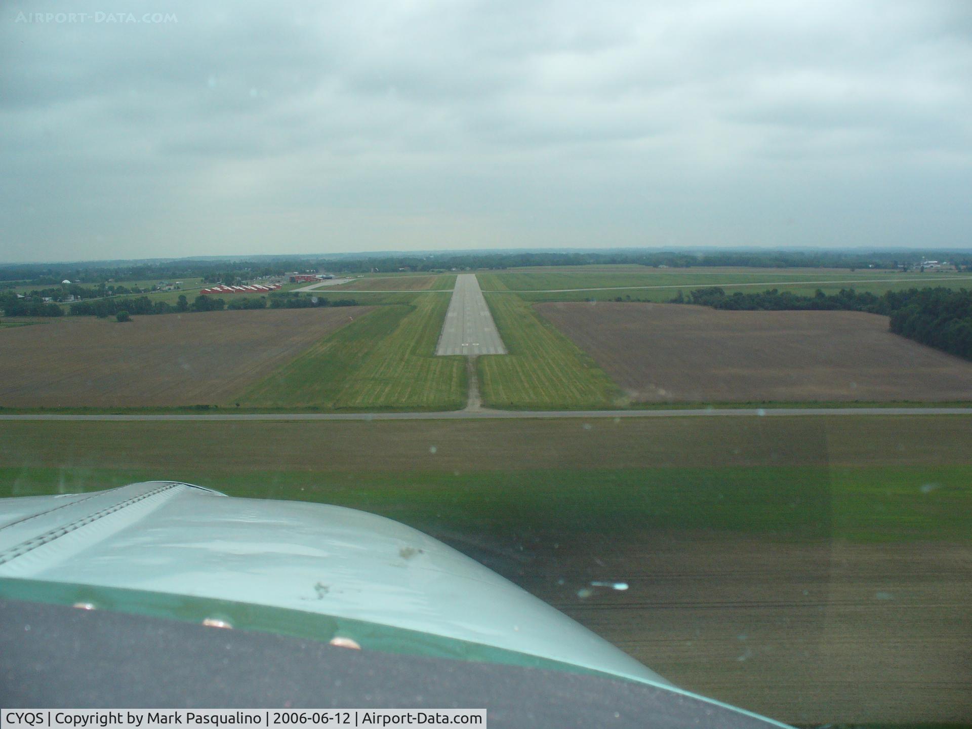 St. Thomas Airport (St. Thomas Municipal Airport), St. Thomas, Ontario Canada (CYQS) - Final approach Runway 9