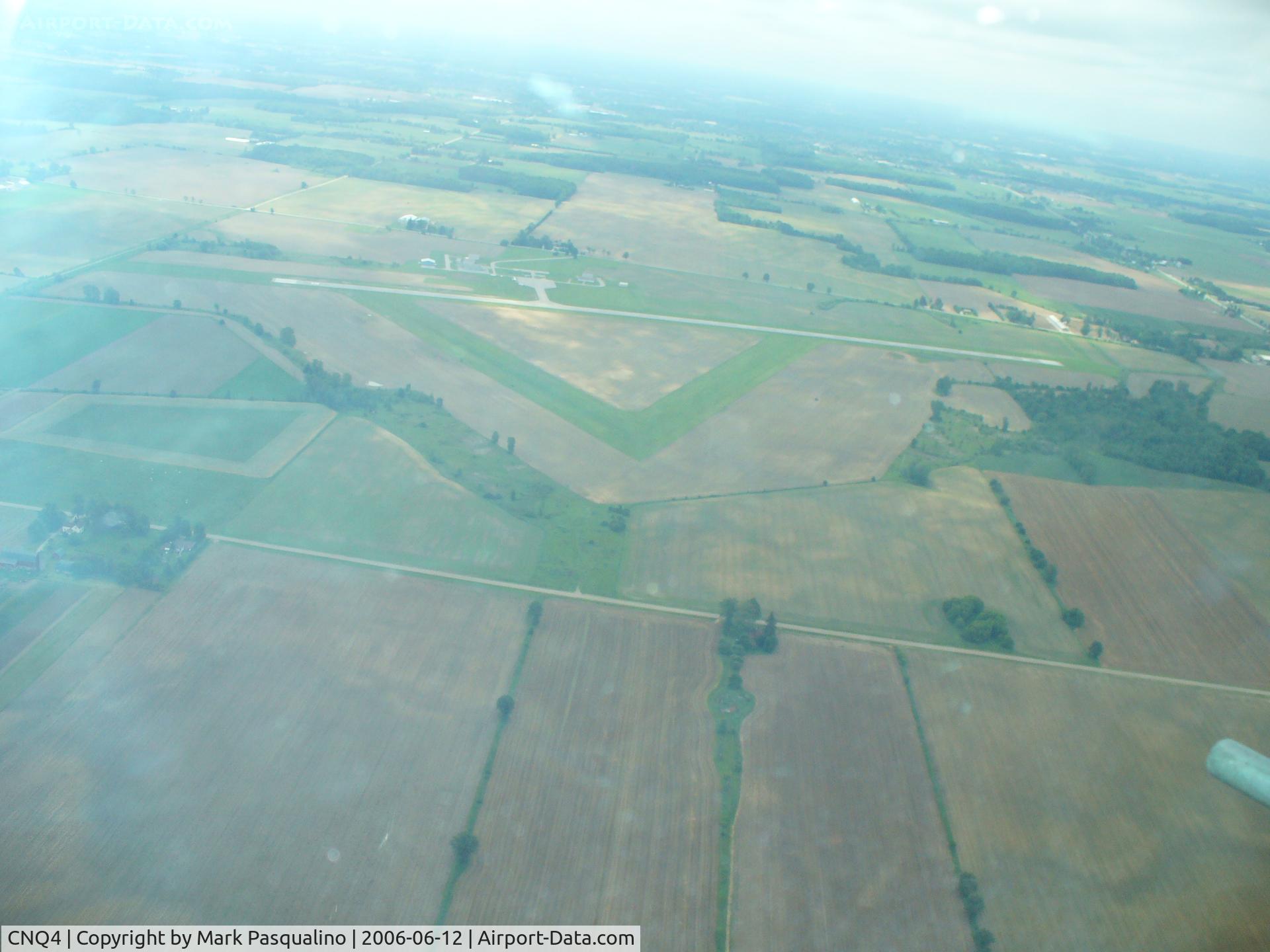 CNQ4 Airport - Tillsonburg, Ontario