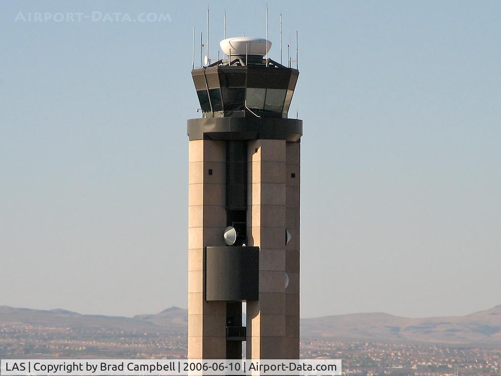 Harry Reid International Airport (LAS) - From this close I could see the round white thing was spinning around really fast.