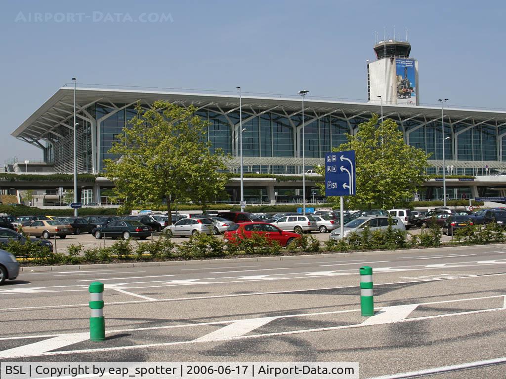 EuroAirport Basel-Mulhouse-Freiburg, Basel (Switzerland), Mulhouse (France) and Freiburg (Germany) France (BSL) - Swisspart of Terminalbuilding