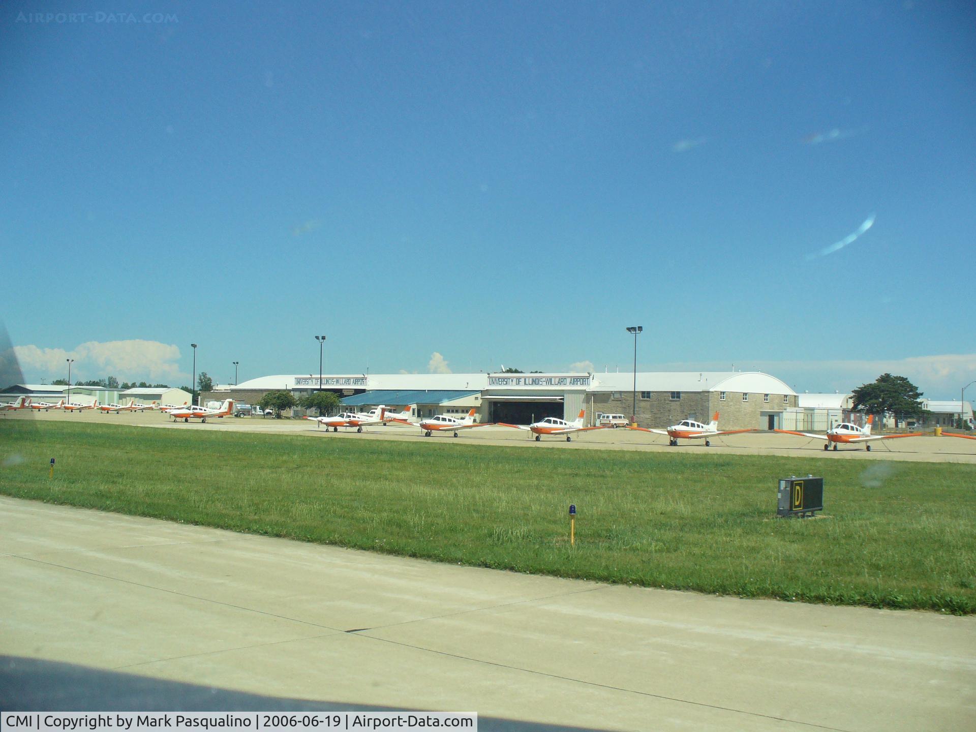 University Of Illinois-willard Airport (CMI) - Ramp