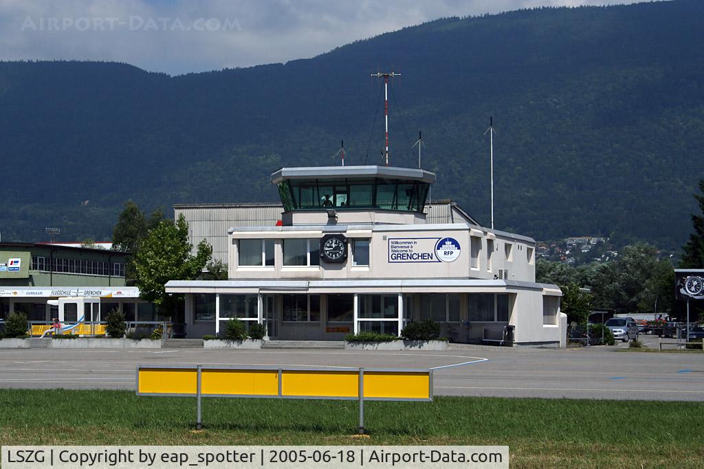 LSZG Airport - Oldtimer fly-in Grenchen 2005