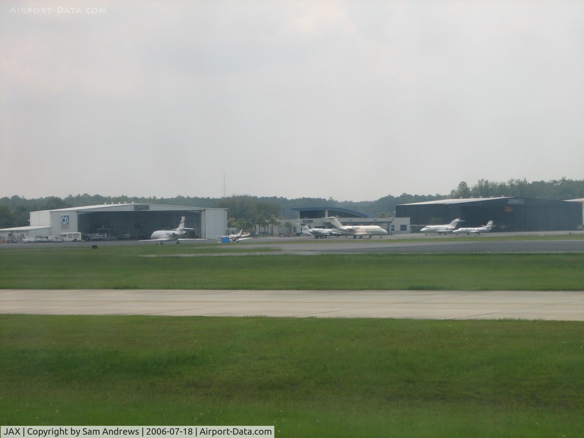 Jacksonville International Airport (JAX) - GA Ramp