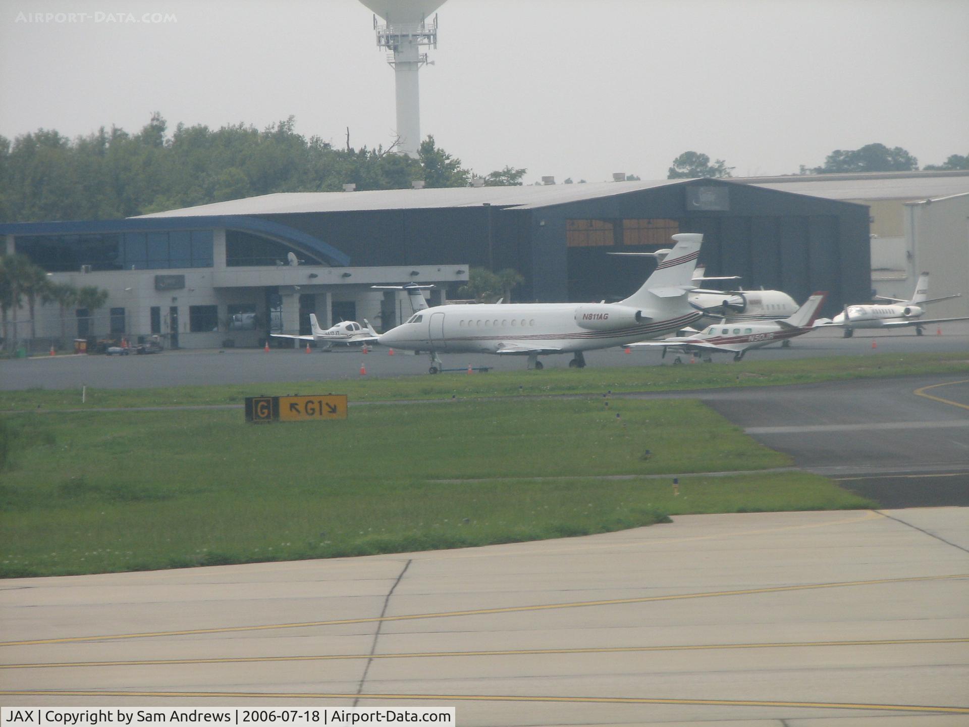 Jacksonville International Airport (JAX) - Signature Aviation at JAX