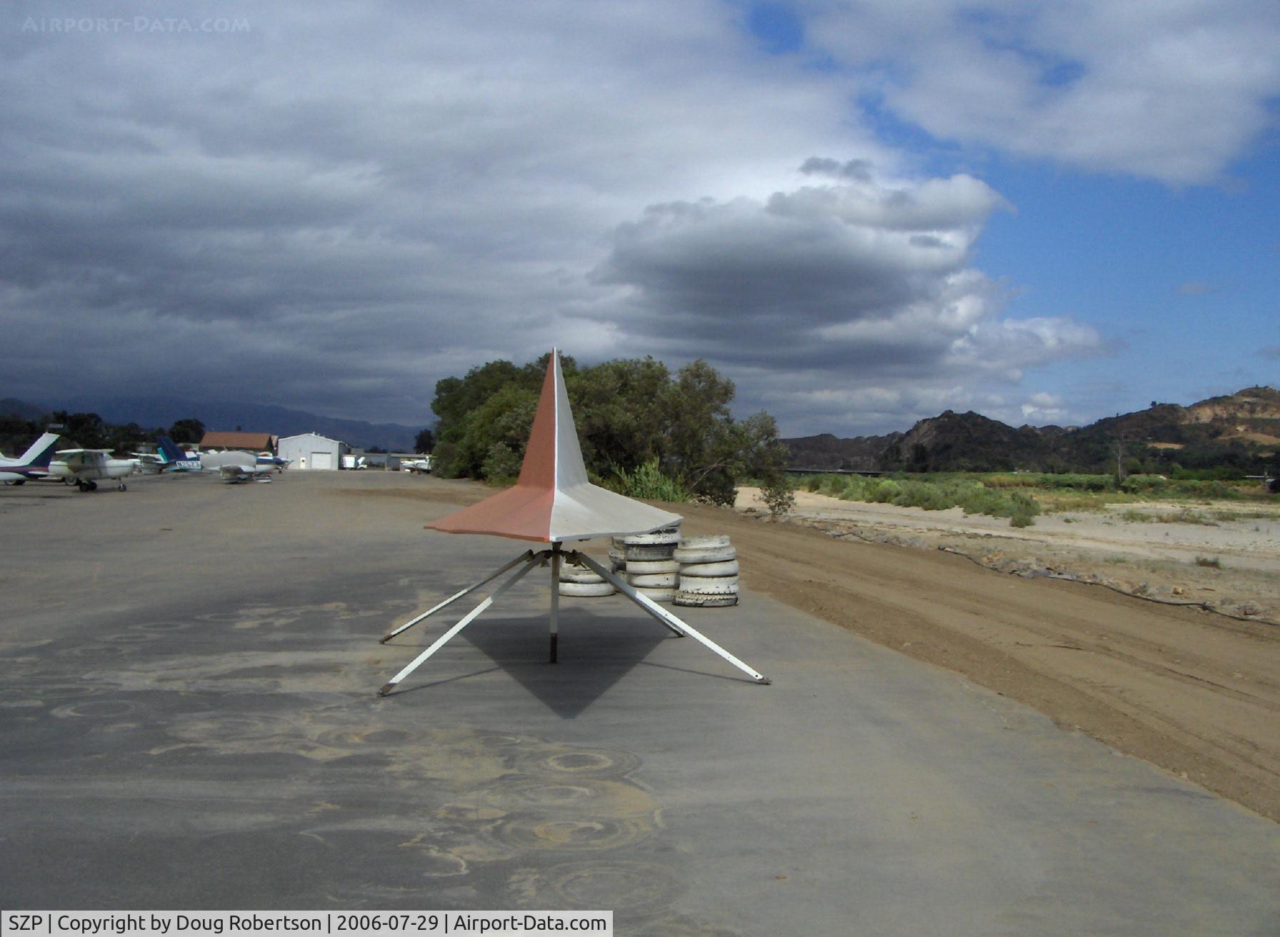 Santa Paula Airport (SZP) - Wind Directional TEE