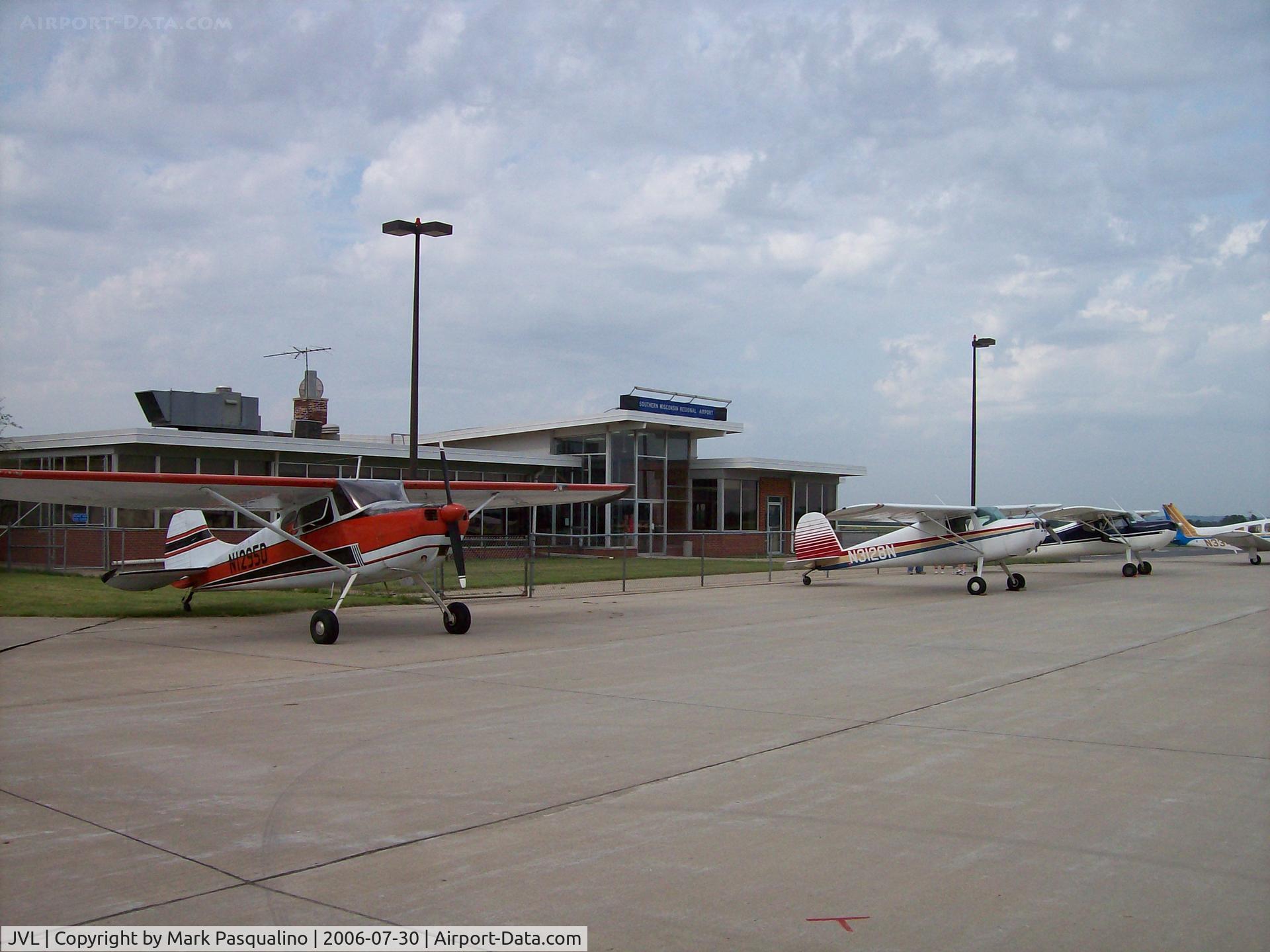 Southern Wisconsin Regional Airport (JVL) - Main Terminal