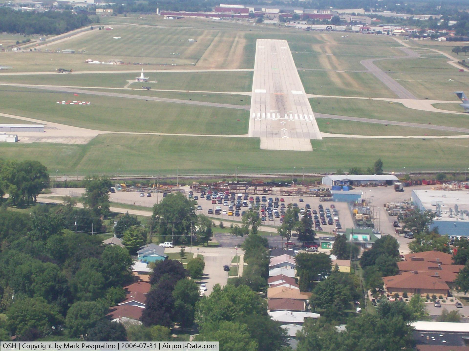 Wittman Regional Airport (OSH) - Final Runway 27