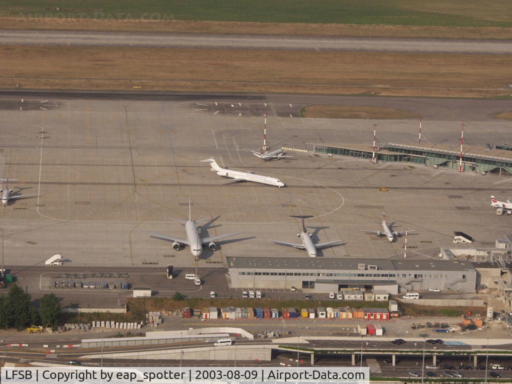 EuroAirport Basel-Mulhouse-Freiburg, Basel (Switzerland), Mulhouse (France) and Freiburg (Germany) France (LFSB) - overflying the main apron with HB-PZZ PA-28