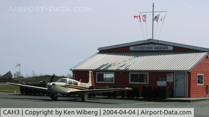 CAH3 Airport - Flight Office of Courtenay Airpark, Vancouver Island.