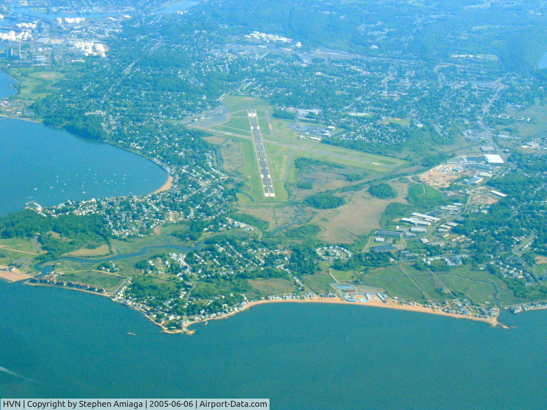 Tweed-new Haven Airport (HVN) - New Haven from 4500'