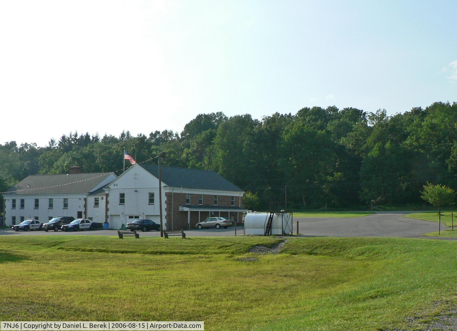 Lebanon Twnshp Mun Bldg Heliport (7NJ6) - This scenic heliport offers access to the municipal building, a school, a brand-new playground, and a lovely general store.