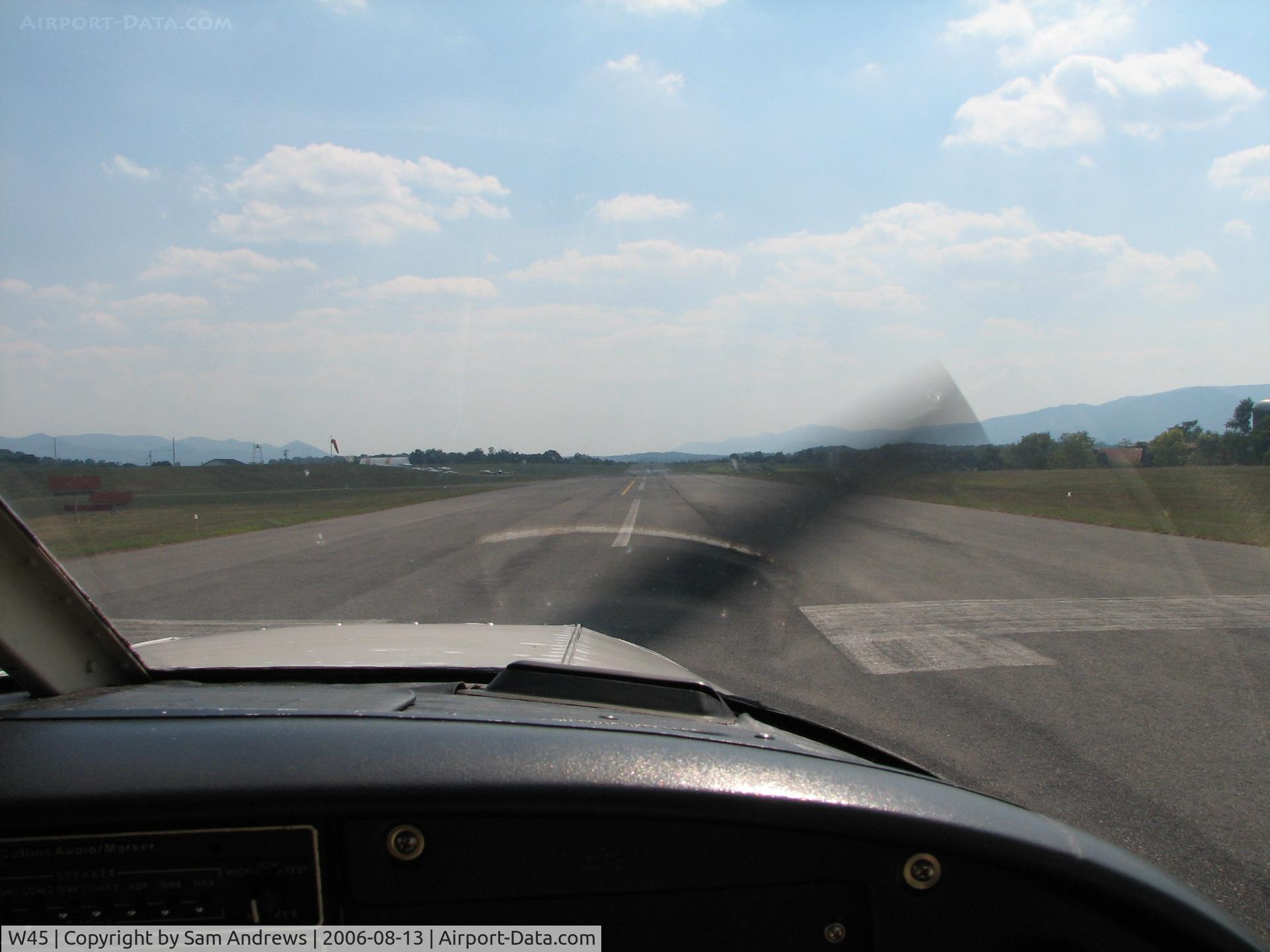 W45 Airport - Leaving