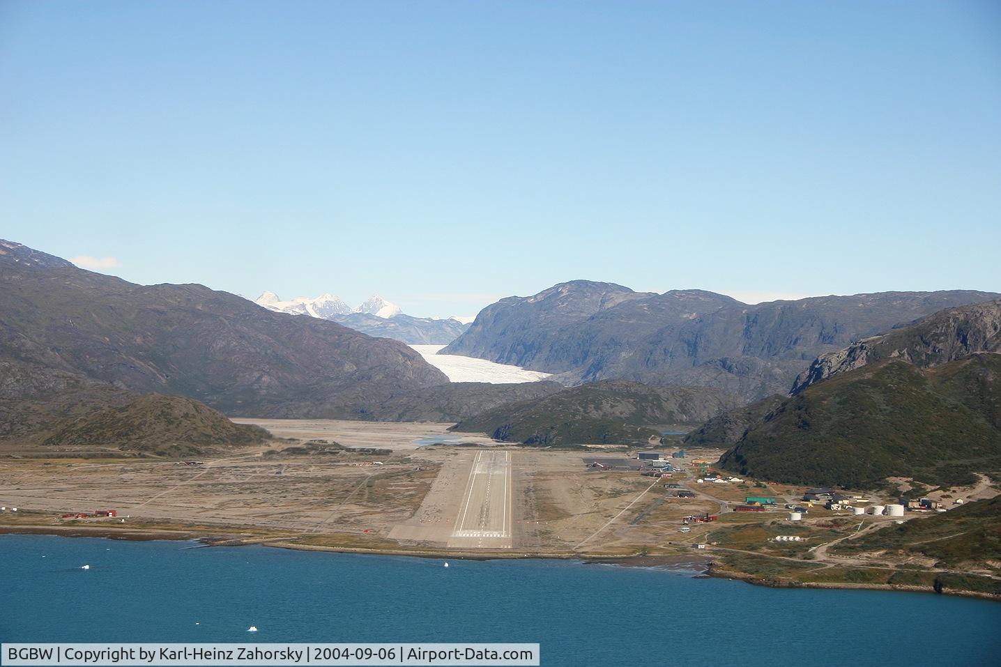 Narsarsuaq Airport, Narsarsuaq (Narssarssuaq) Greenland (BGBW) - N228RM on final approach Narsarsuaq (BGBW) Greenland