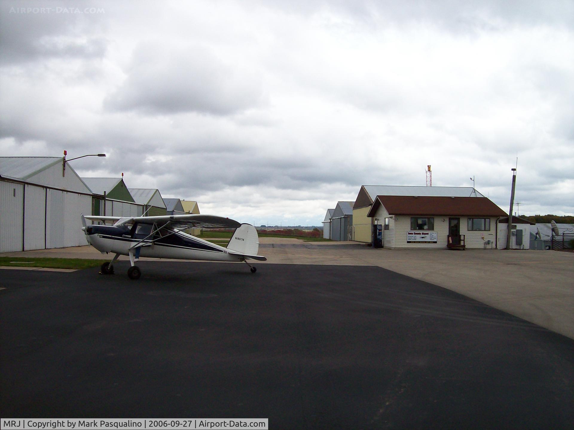 Iowa County Airport (MRJ) - Mineral Point, WI