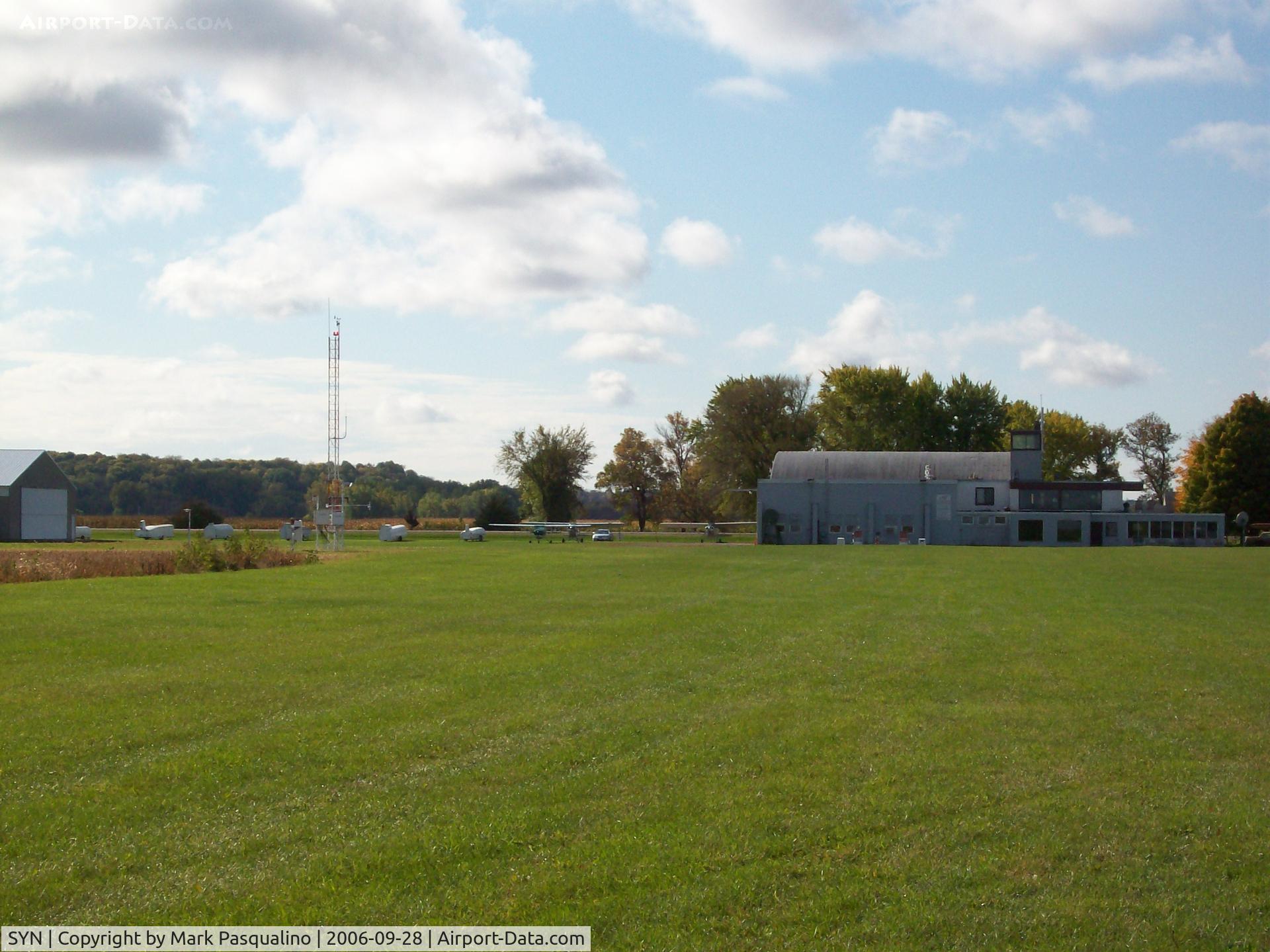 Stanton Airfield Airport (SYN) - Stanton, MN