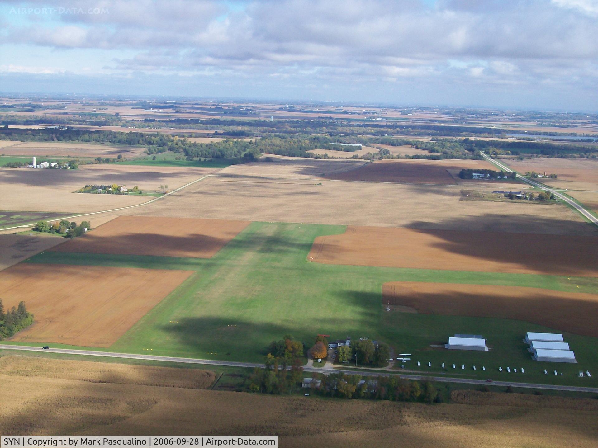 Stanton Airfield Airport (SYN) - Stanton, MN