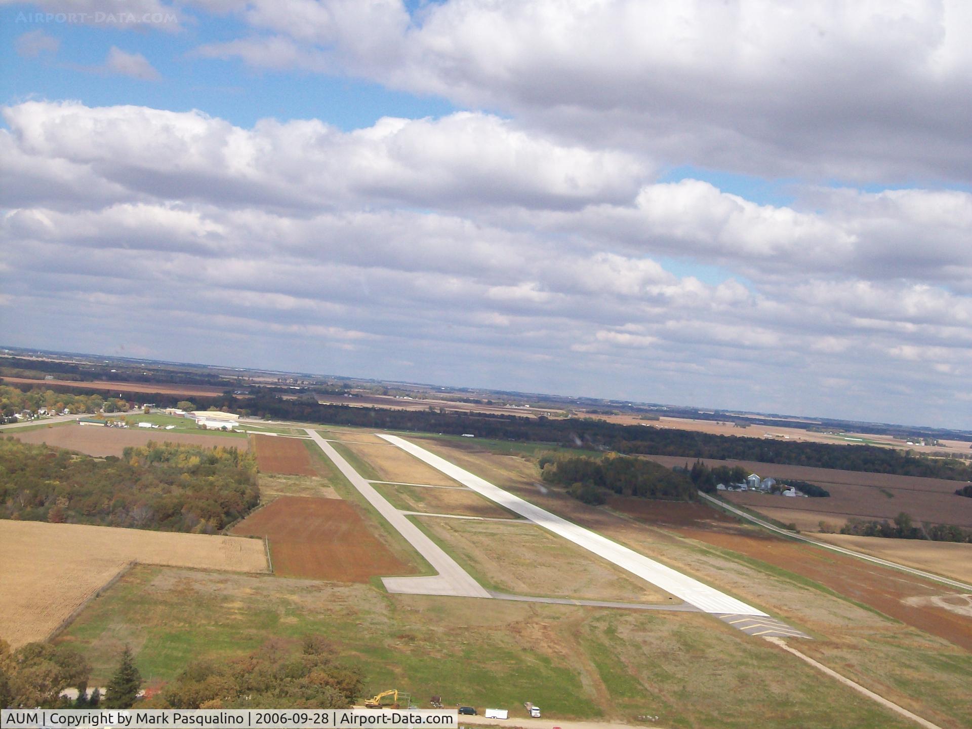 Austin Municipal Airport (AUM) - Austin, MN