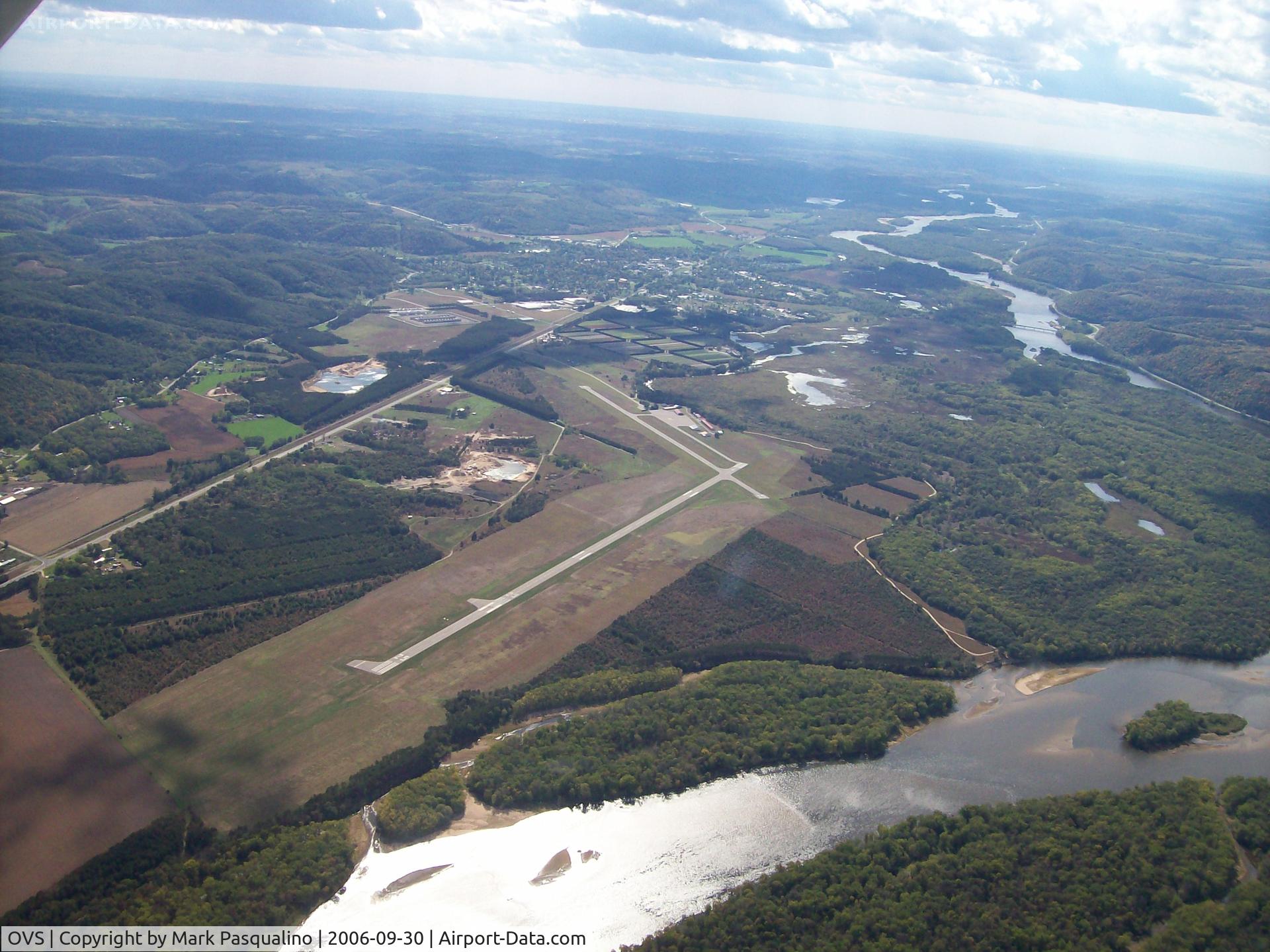 Boscobel Airport (OVS) - Boscobel, WI