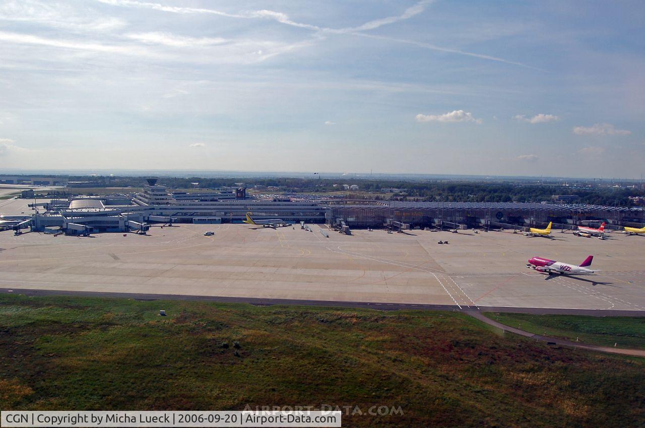Cologne Bonn Airport, Cologne/Bonn Germany (CGN) - Terminal 1 (left) and the new Terminal 2 (right)