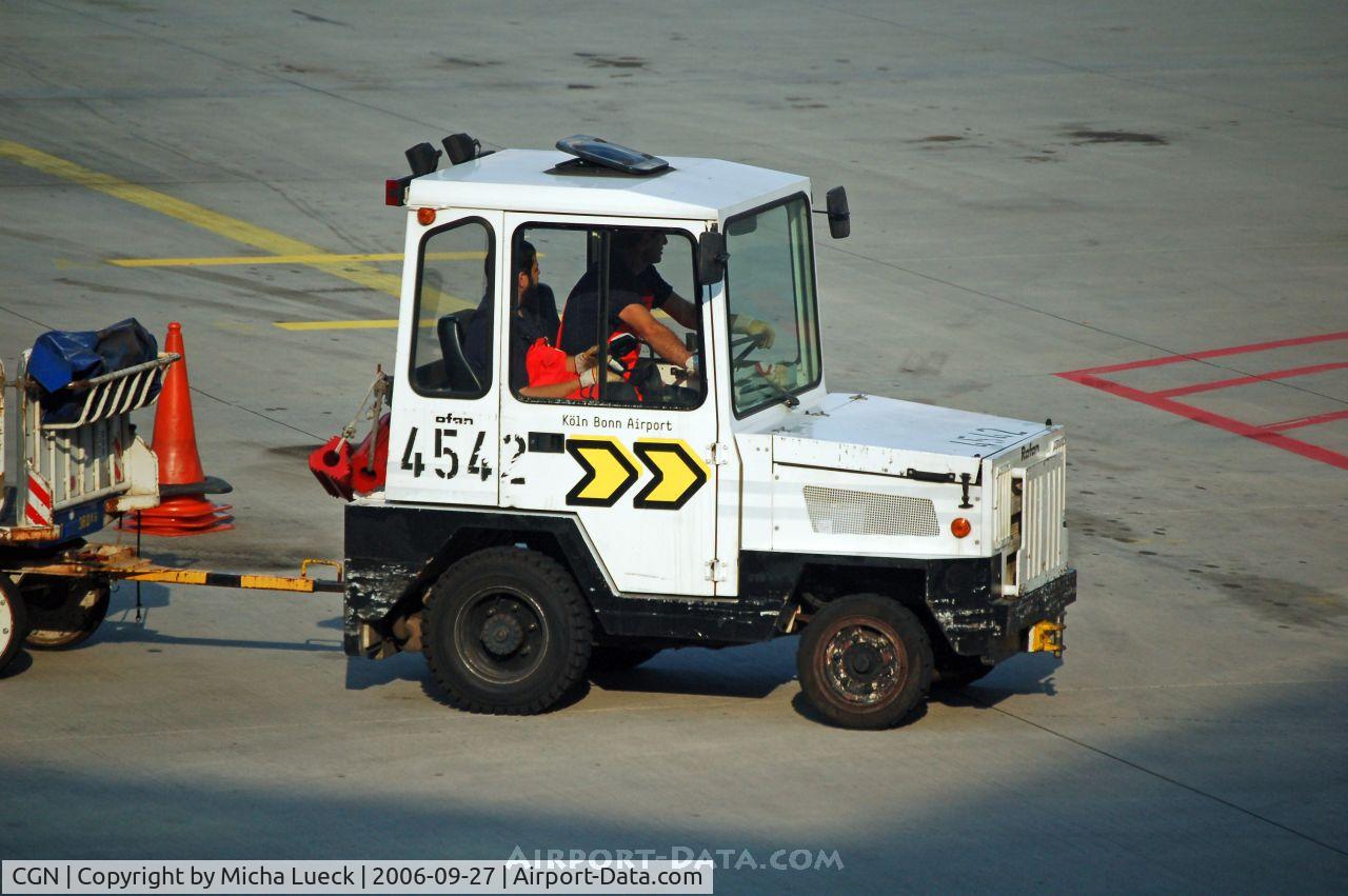 Cologne Bonn Airport, Cologne/Bonn Germany (CGN) - funky little truck