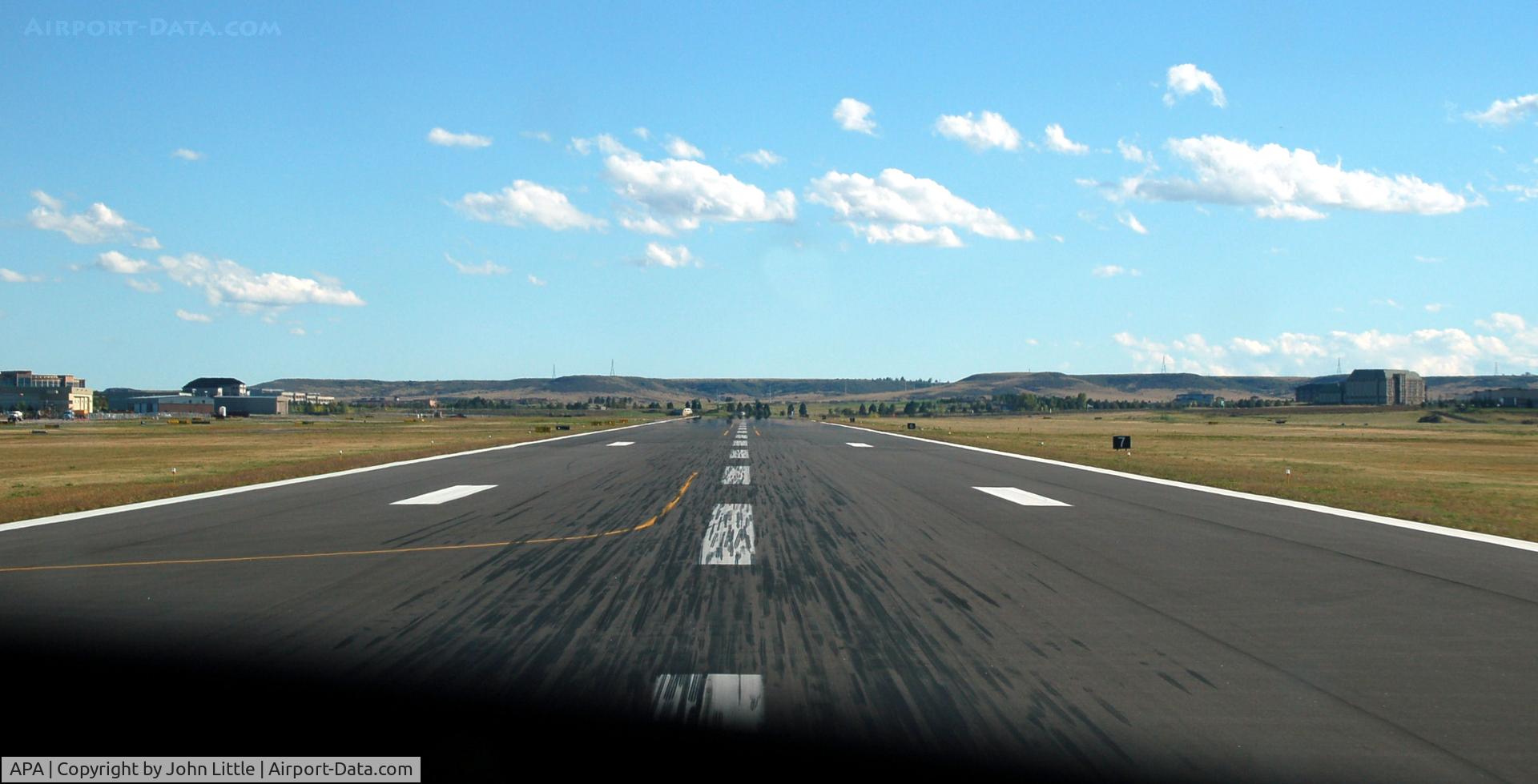 Centennial Airport (APA) - Touchown and Roll-Out - 17L