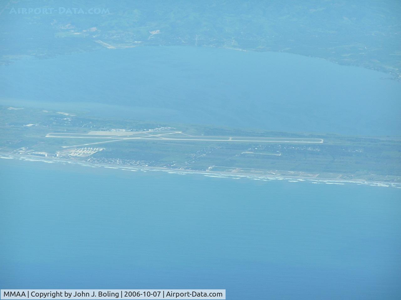 General Juan N. Álvarez International Airport, Acapulco, Guerrero Mexico (MMAA) - Acapulco,Mexico (ACA) looking north