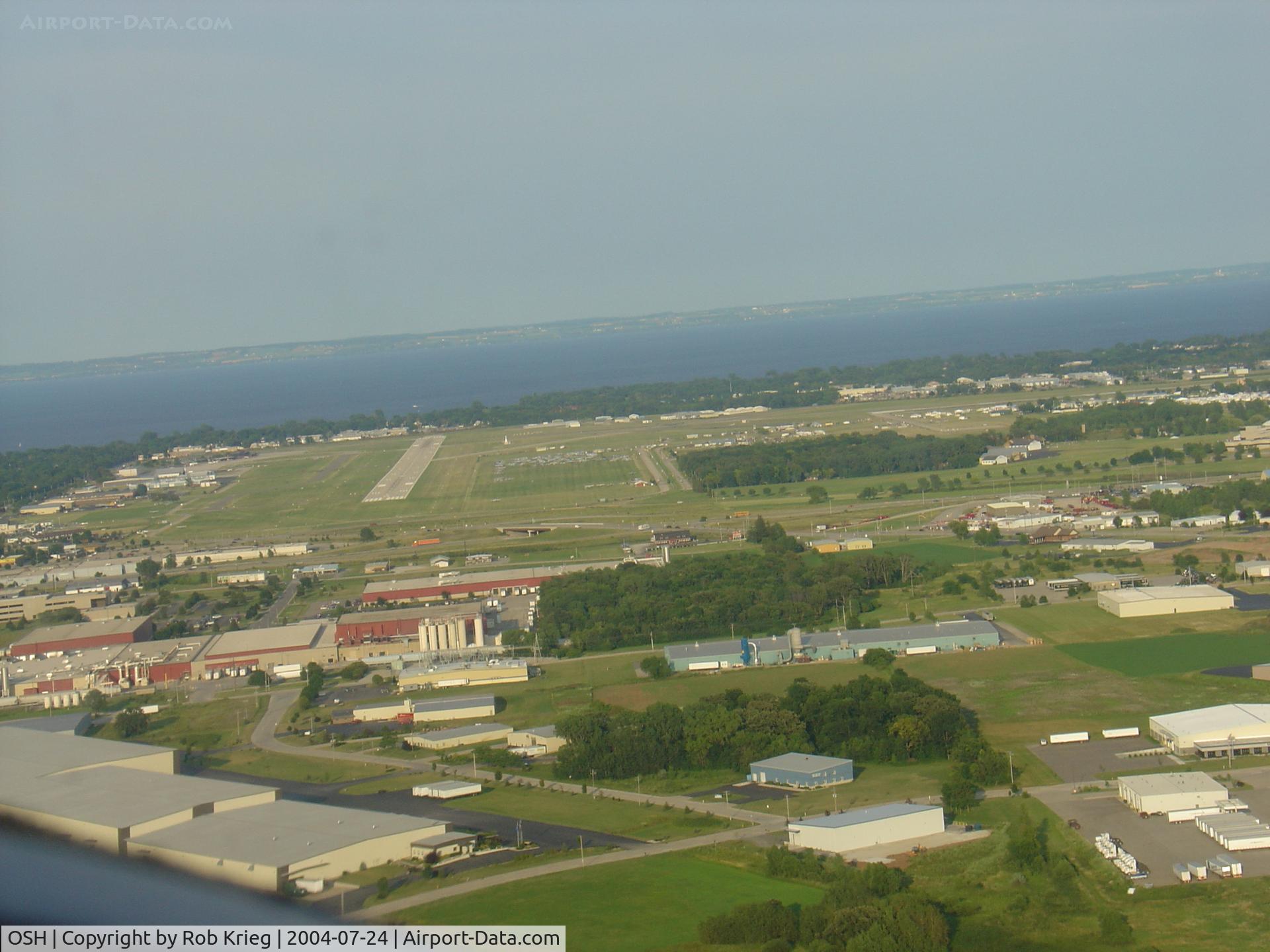 Wittman Regional Airport (OSH) - Airventure 2004