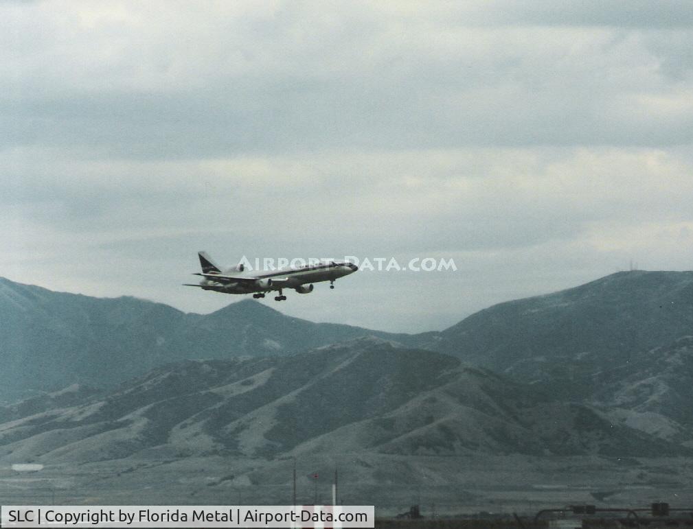 Salt Lake City International Airport (SLC) - Delta L1011 landing at SLC in 1996