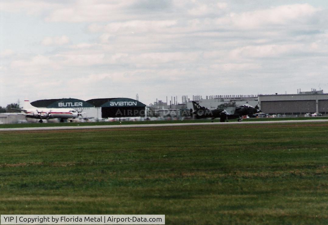 Willow Run Airport (YIP) - Willow Run in 1989